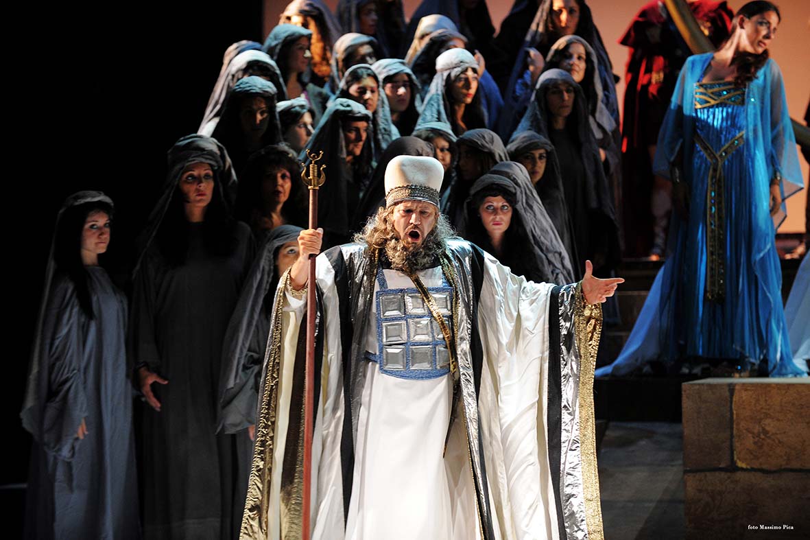  Nabucco al Teatro Municipale Giuseppe Verdi
