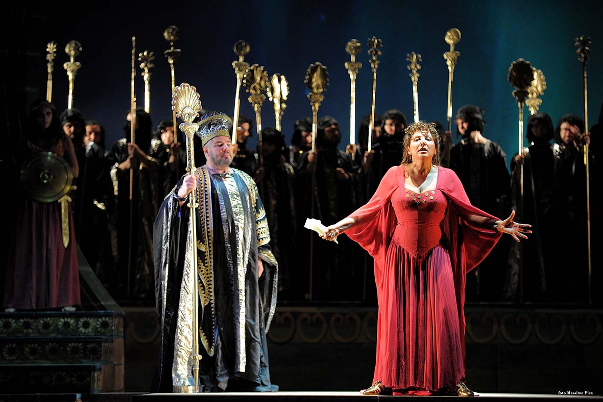   Nabucco al Teatro Municipale Giuseppe Verdi
