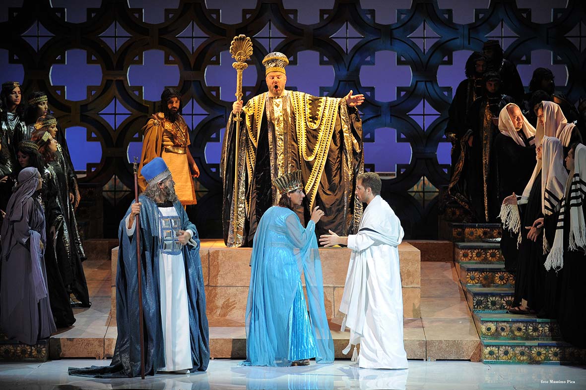   Nabucco al Teatro Municipale Giuseppe Verdi
