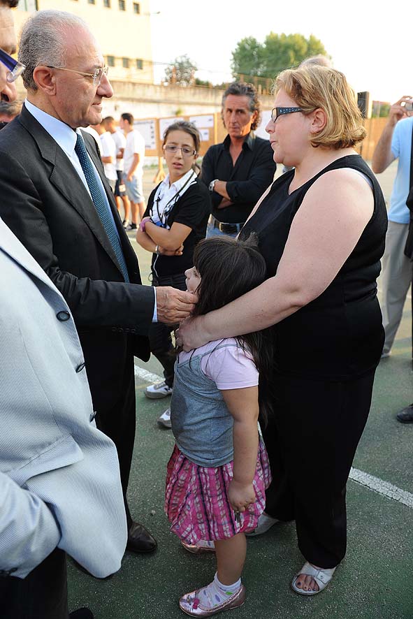   Matierno: al via i lavori di copertura delle palazzine e di rifacimento del campo sportivo con il Sindaco De Luca. Salerno, 15 settembre 2010
