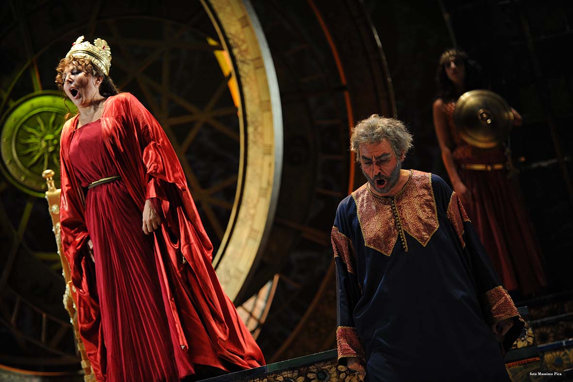   Nabucco al Teatro Municipale Giuseppe Verdi
