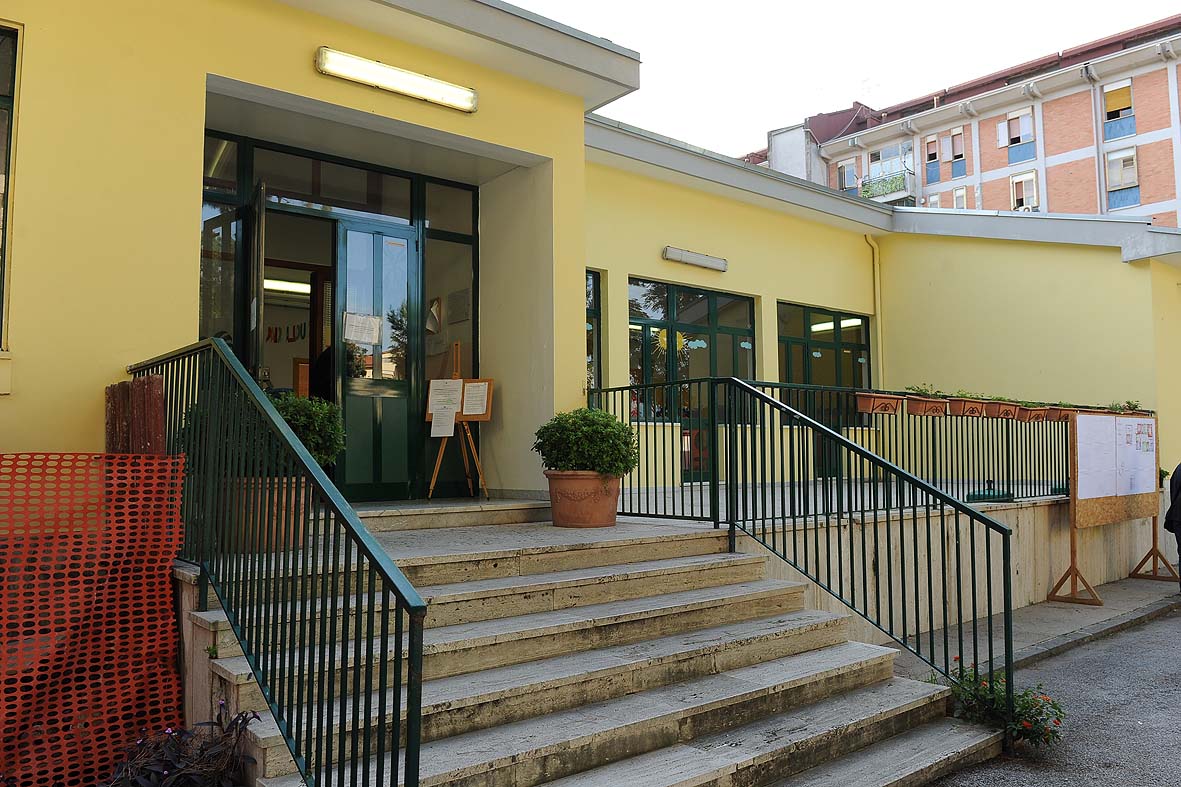   Il Sindaco De Luca ha dato il via ai lavori per la realizzazione di due nuovi asili nido. Salerno, 21 ottobre 2010
