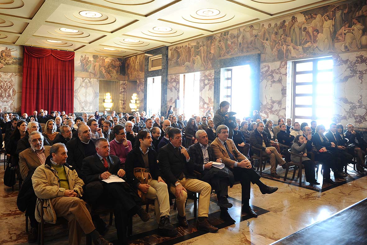   Commercio, Turismo, una grande realta, Palazzo di Citta, domenica 6 febbraio 2011
