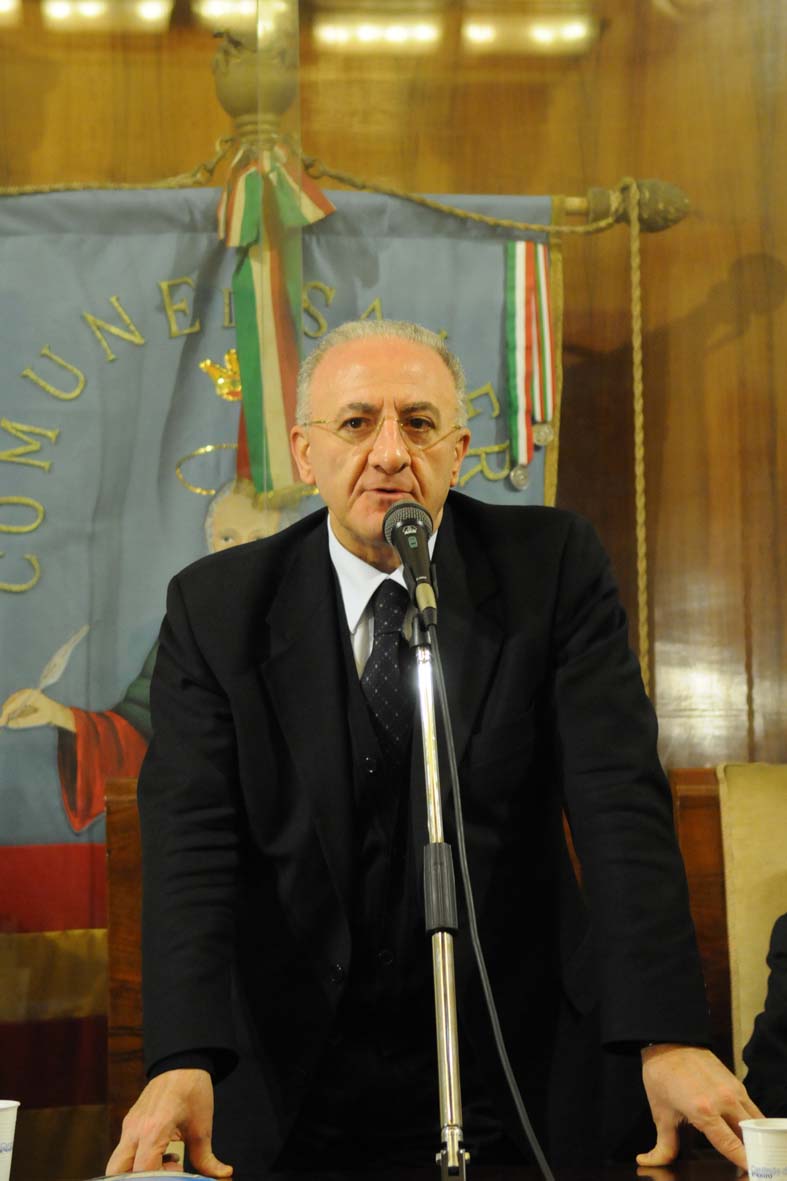   Il Palazzo di Citt di Salerno.  Presentazione del volume al Comune di Salerno, 19 febbraio 2010
