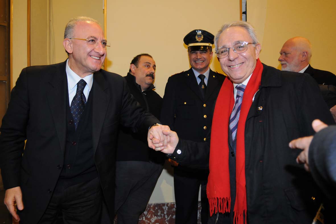   Il Palazzo di Citt di Salerno.  Presentazione del volume al Comune di Salerno, 19 febbraio 2010
