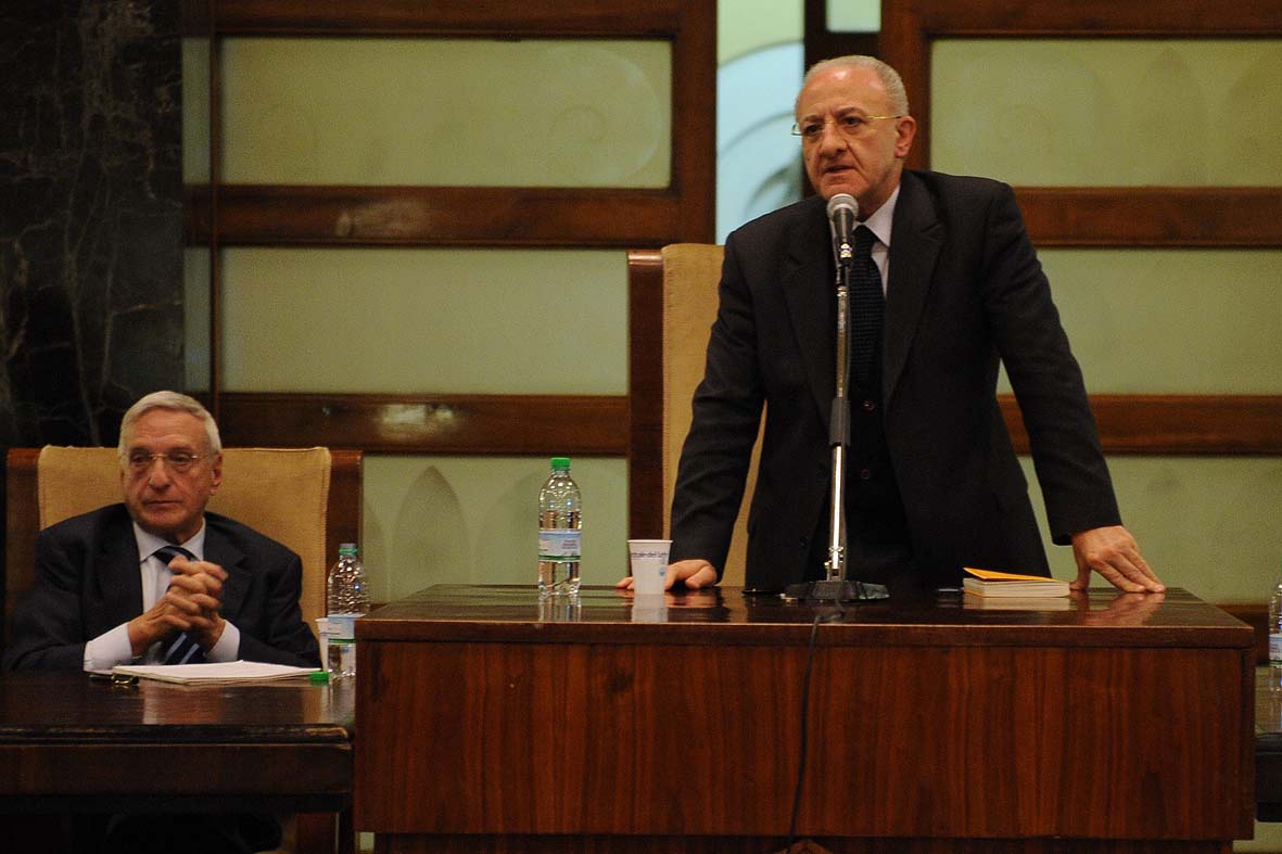   Giorgio La Malfa: L'Europa in pericolo. La crisi dell'euro
