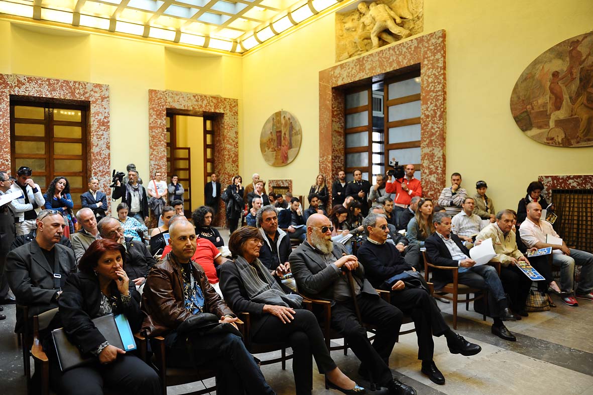   Progetto MMS: Movida Modello Salerno. La presentazione al Comune, 12 aprile 2011
