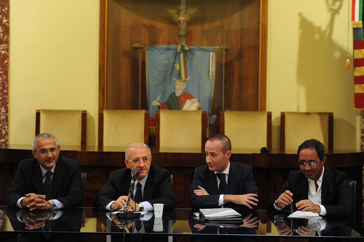   Conferenza stampa sul progetto di realizzazione e gestione impianto fotovoltaico da 24 MW, Salerno 14 luglio 2010
