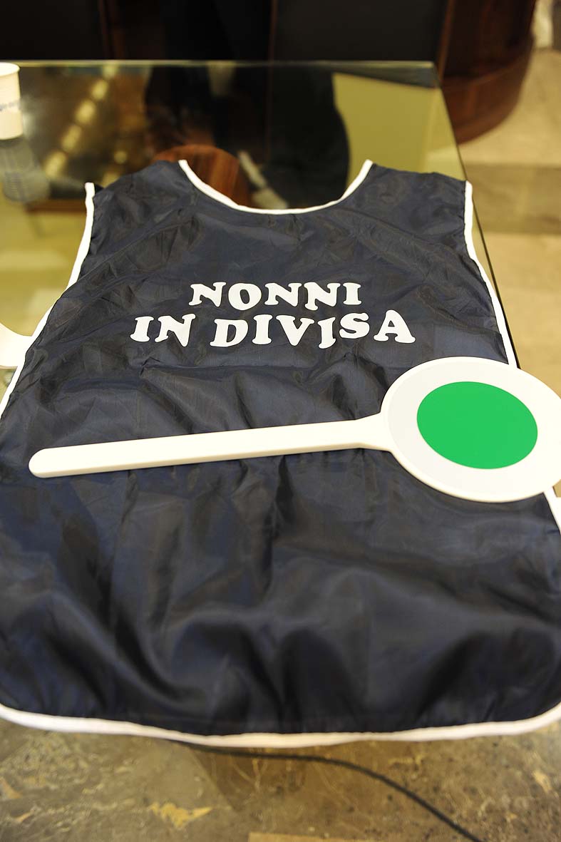   Nonni in Divisa. Anno scolastico 2010 - 2011. Palazzo di Citta', Salerno, 29 settembre 2010
