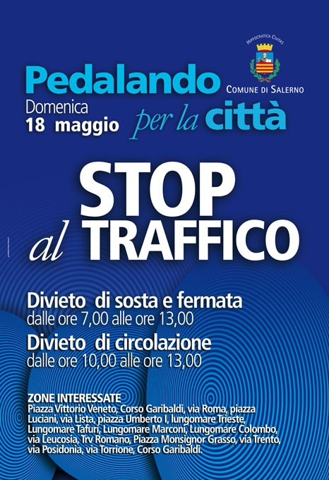   Pedalando per la città
