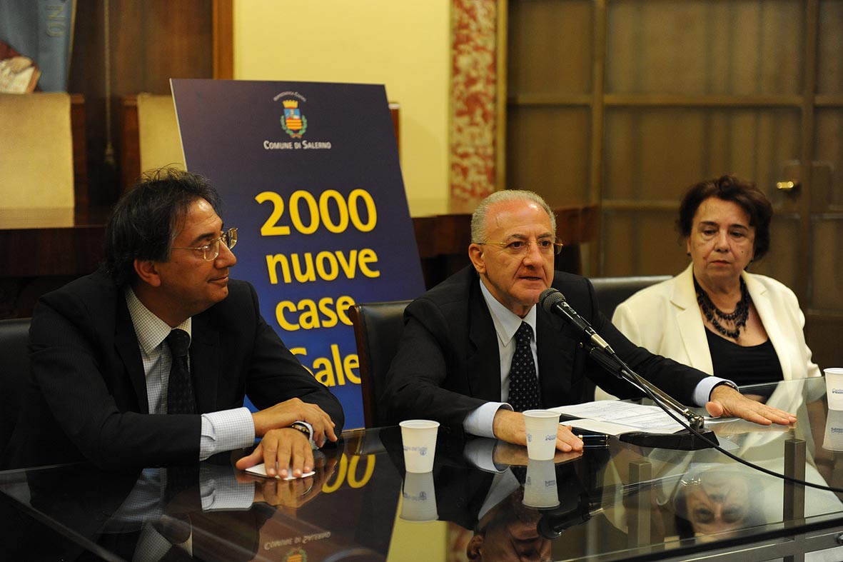   Piano Casa: la presentazione del Sindaco Vincenzo De Luca. Salerno, 30 luglio 2010
