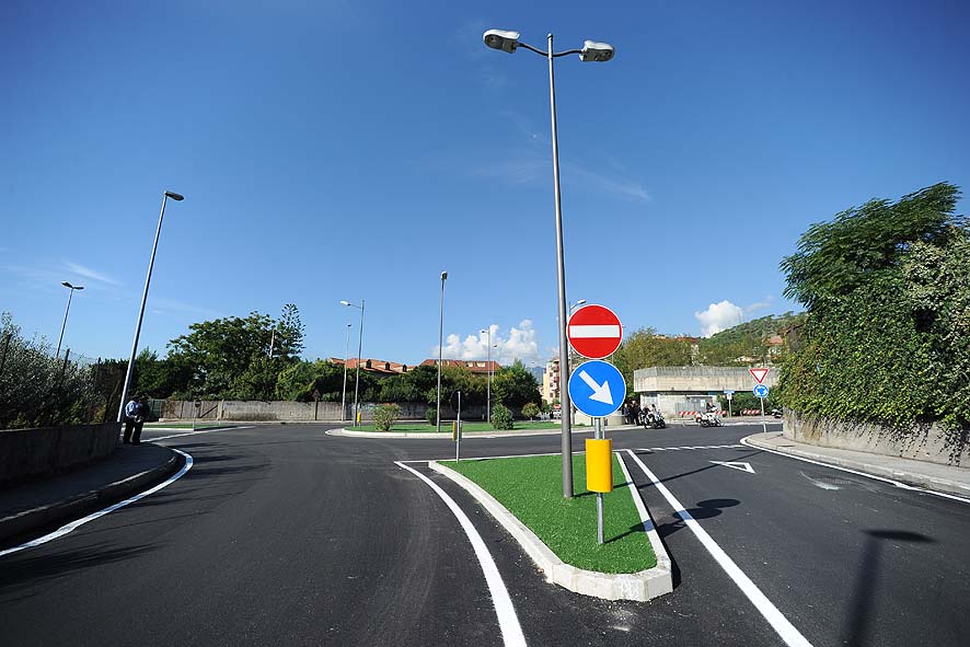   Inaugurazione rotatoria via Del Pezzo/via E. De Filippo. Salerno 30 settembre 2010
