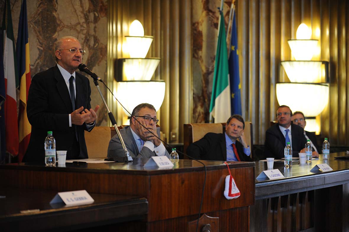   "Sii saggio, guida sicuro"
