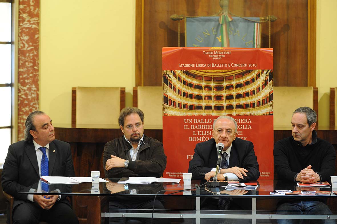   Presentazione della Stagione Lirica 2010  al Teatro Verdi. Salerno, Palazzo di Citta', 9 aprile 2010
