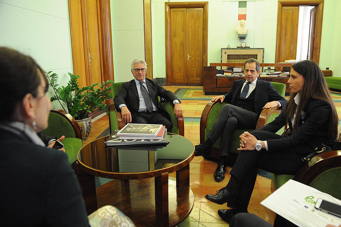   Il Sindaco Napoli riceve una delegazione dell'Ambasciata di Romania
