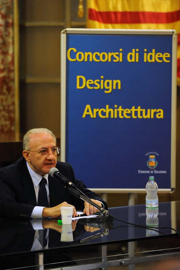   "Salerno Europa. Design, architettura, concorsi d'idee". Conferenza stampa, Palazzo di citta', 27 Ottobre 2011.
