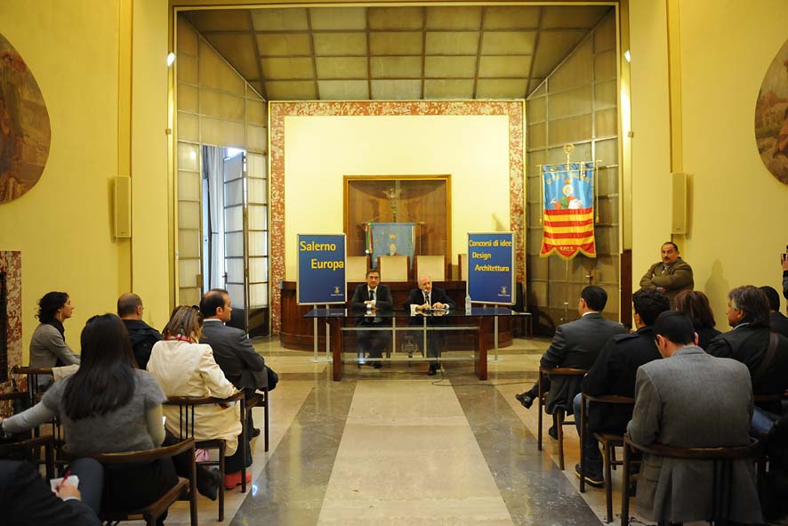   "Salerno Europa. Design, architettura, concorsi d'idee". Conferenza stampa, Palazzo di citta', 27 Ottobre 2011.
