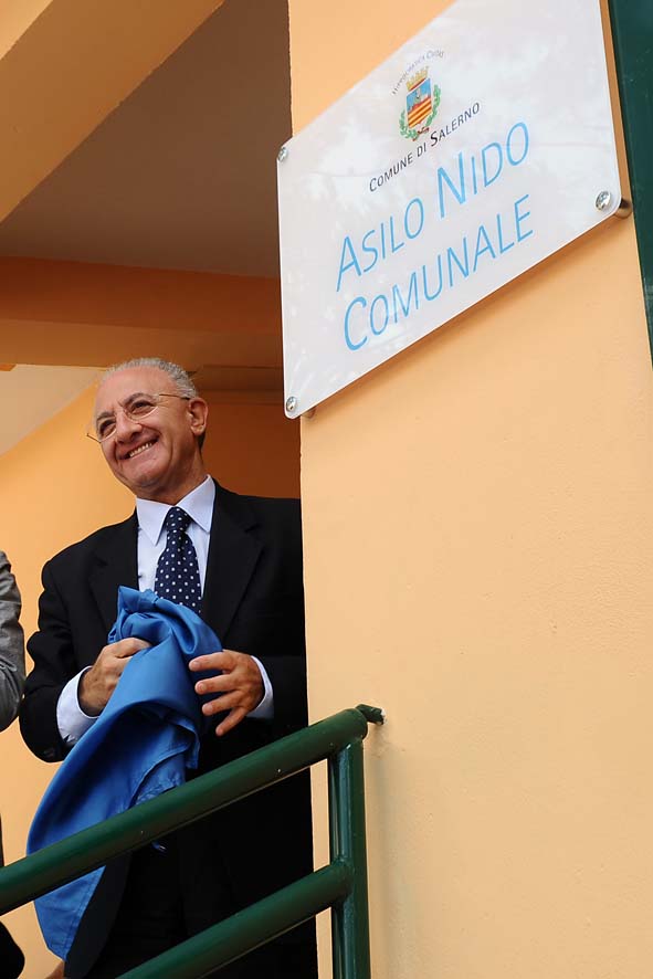  Il Sindaco De Luca inaugura l'Asilo Nido di Via Premuda. Salerno, 13 Settembre 2011
