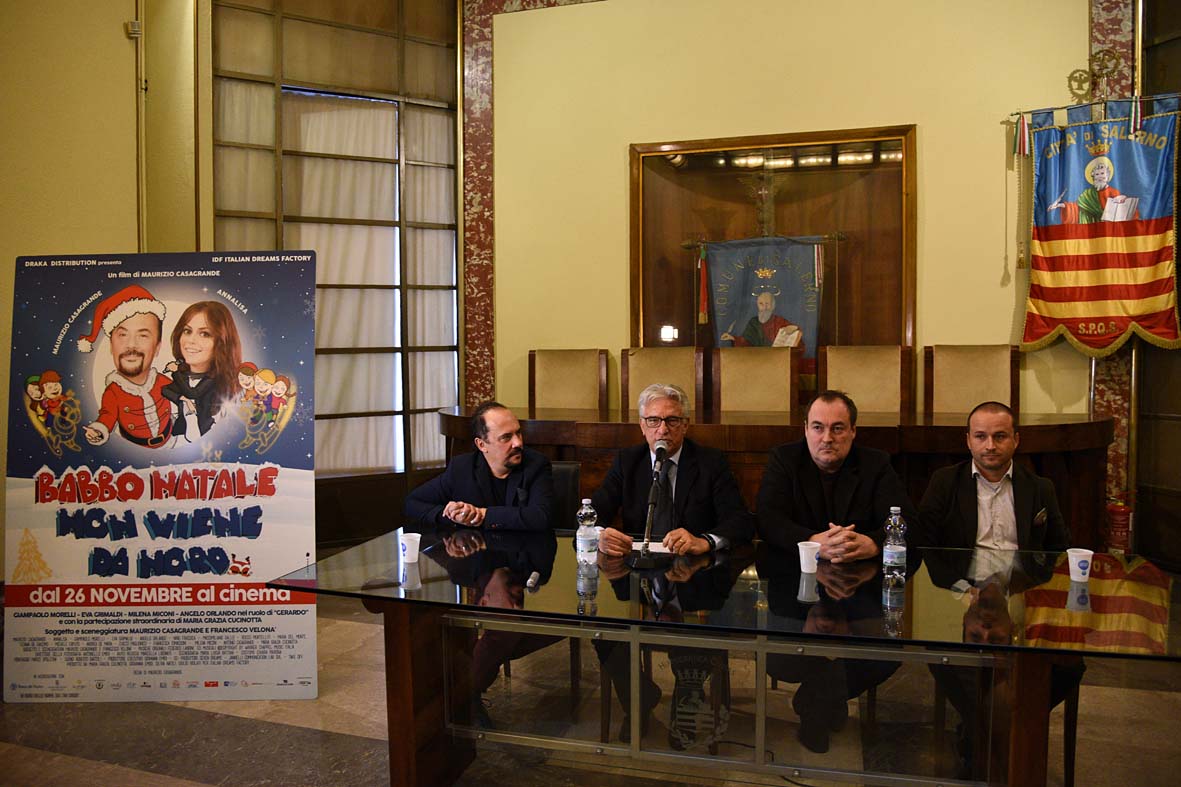   "Babbo Natale non viene da Nord"

