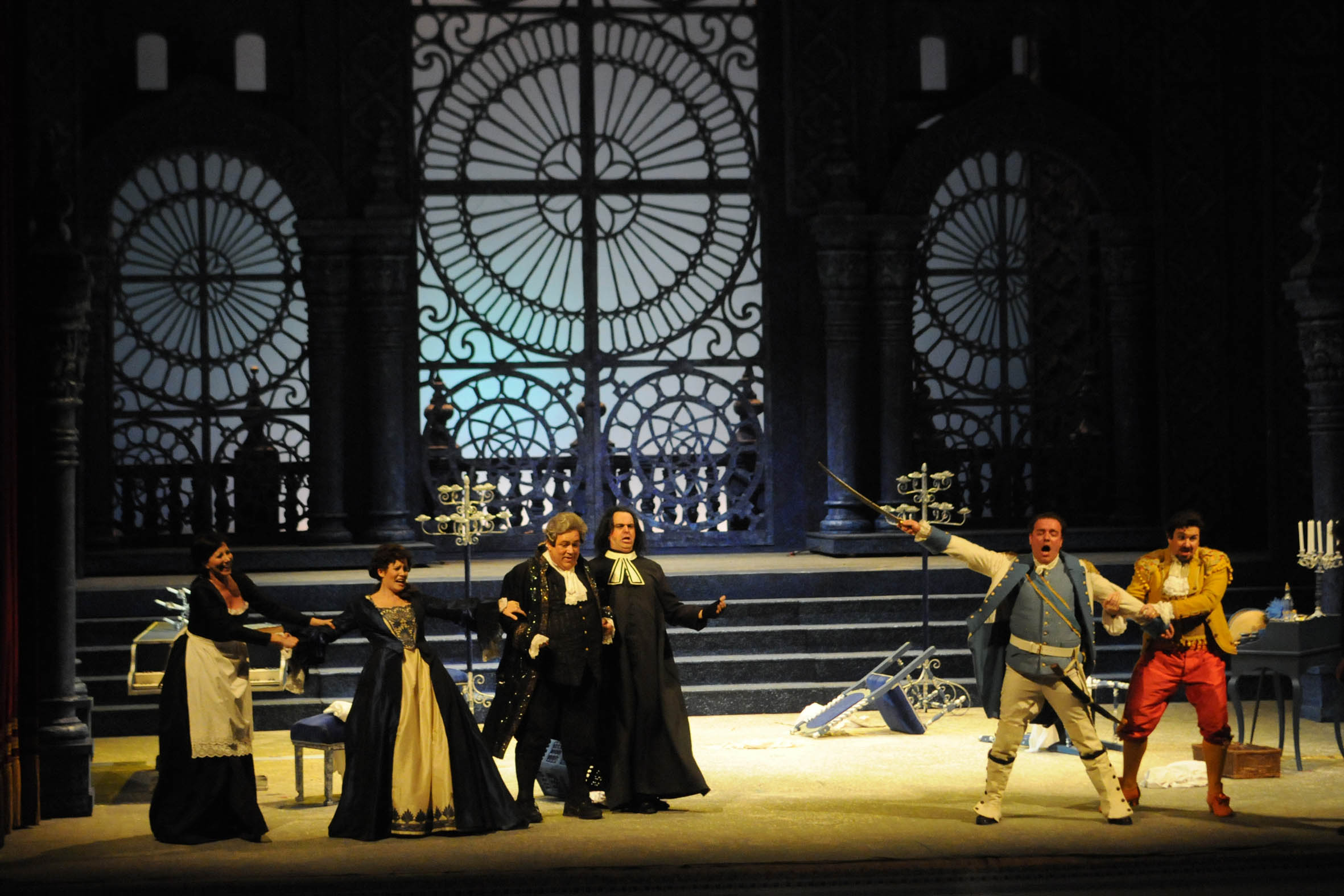  Il Barbiere di Siviglia, regia di Lorenzo Amato. Salerno, Teatro Verdi, 8 maggio 2010
