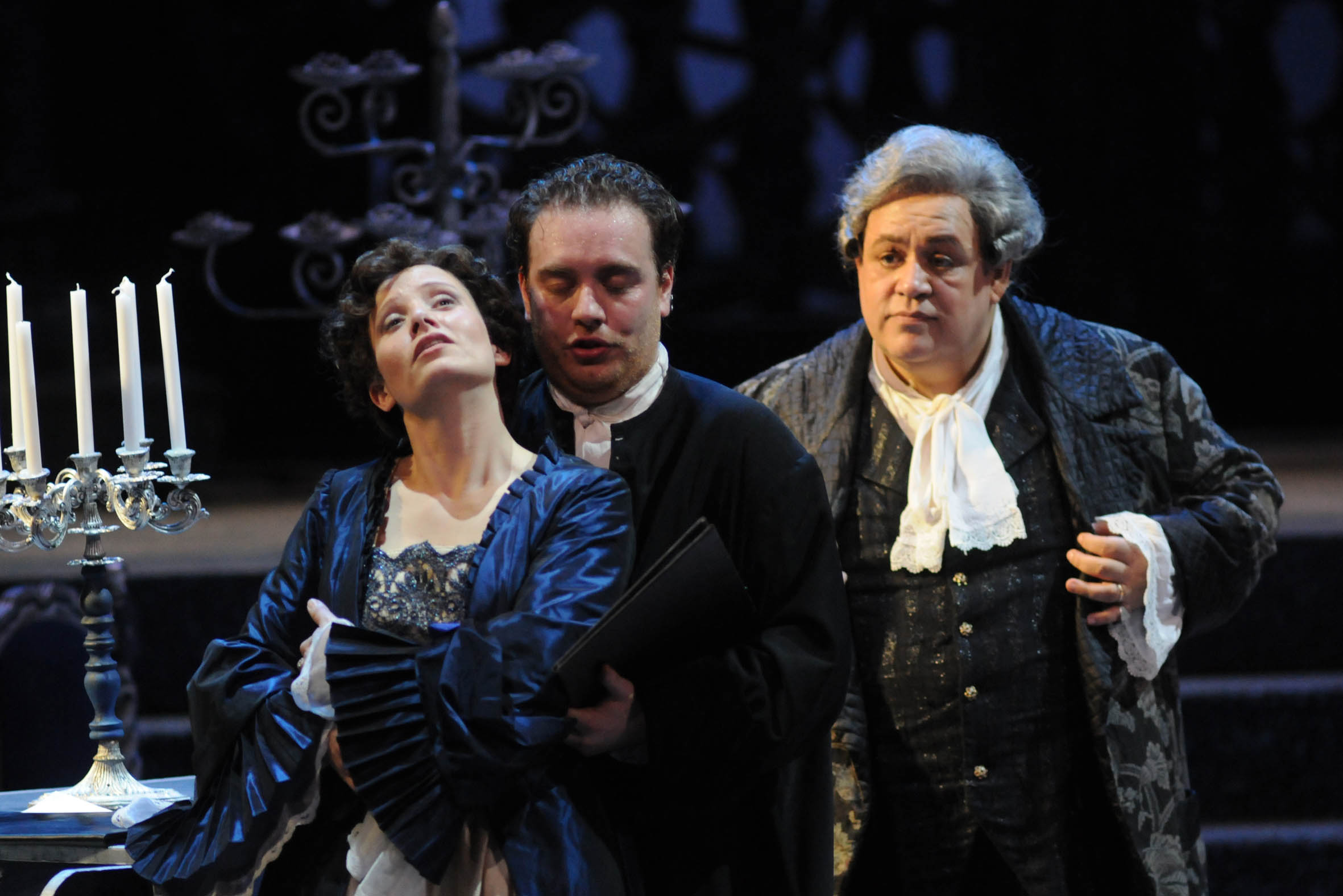   Il Barbiere di Siviglia, regia di Lorenzo Amato. Salerno, Teatro Verdi, 8 maggio 2010
