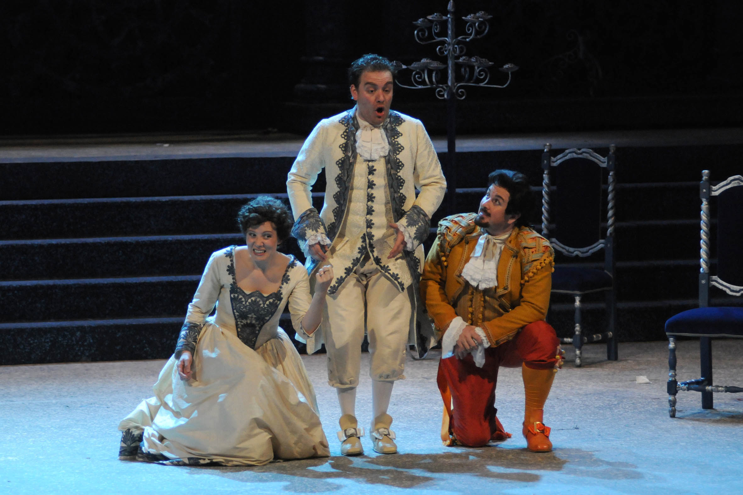   Il Barbiere di Siviglia, regia di Lorenzo Amato. Salerno, Teatro Verdi, 8 maggio 2010
