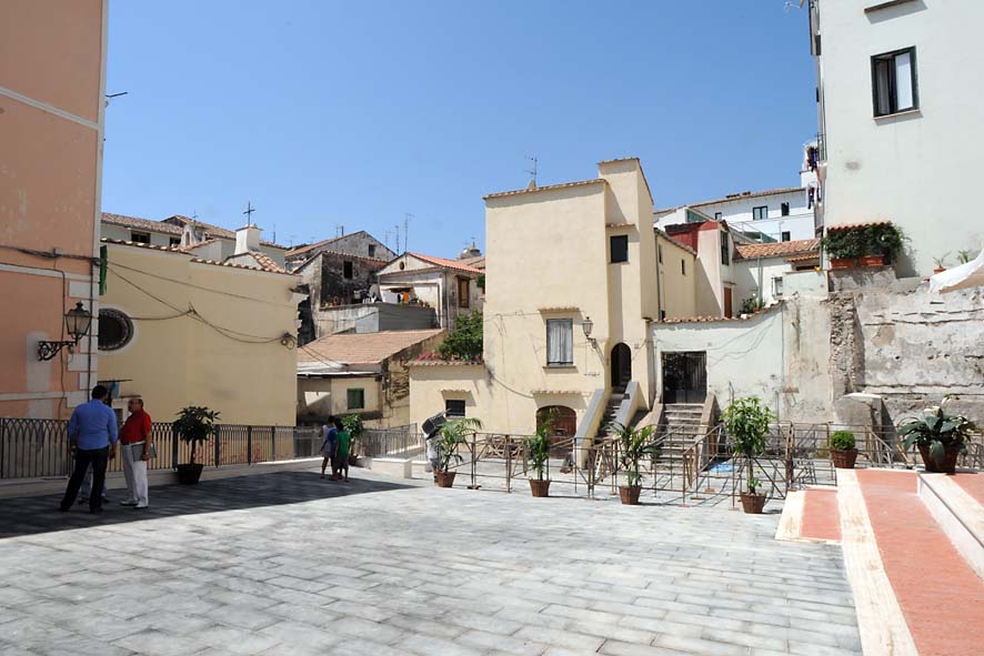   Inaugurazione nuovo Largo dei Barbuti e presentazione della rassegna estiva. 30 luglio 2009
