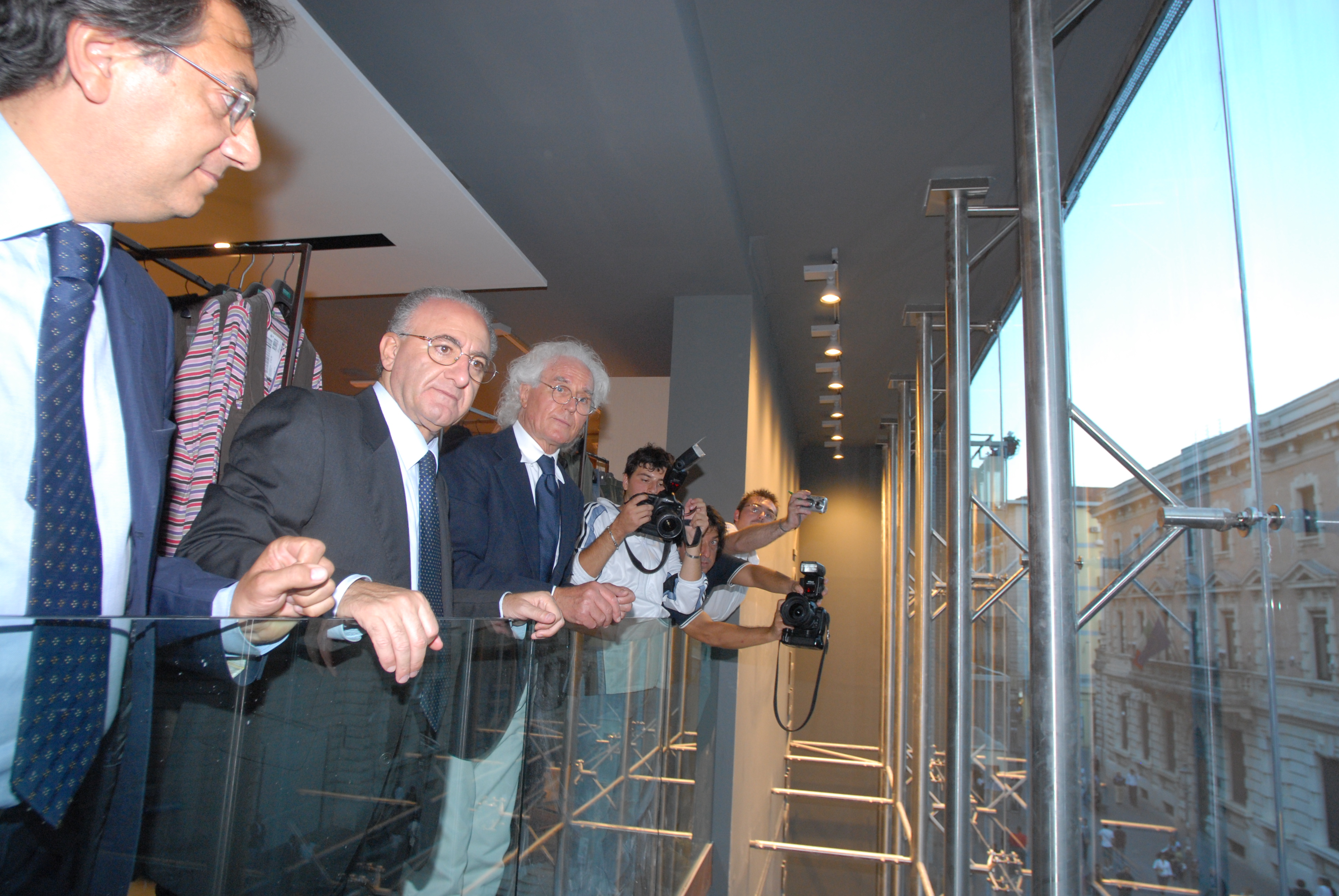   Il Sindaco Vincenzo De Luca e Luciano Benetton inaugurano il nuovo megastore al Corso Vittorio Emanuele. 20 settembre 2007
