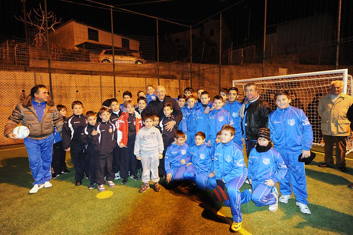   Il Sindaco De Luca inaugura il nuono impianto sportivo a Giovi Bottiglieri 
