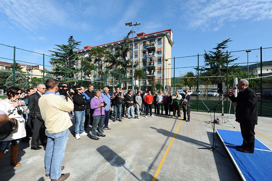   Con il Sindaco De Luca inaugurato il nuovo complesso polisportivo di via Premuda. Salerno, 29 Ottobre 2011.

