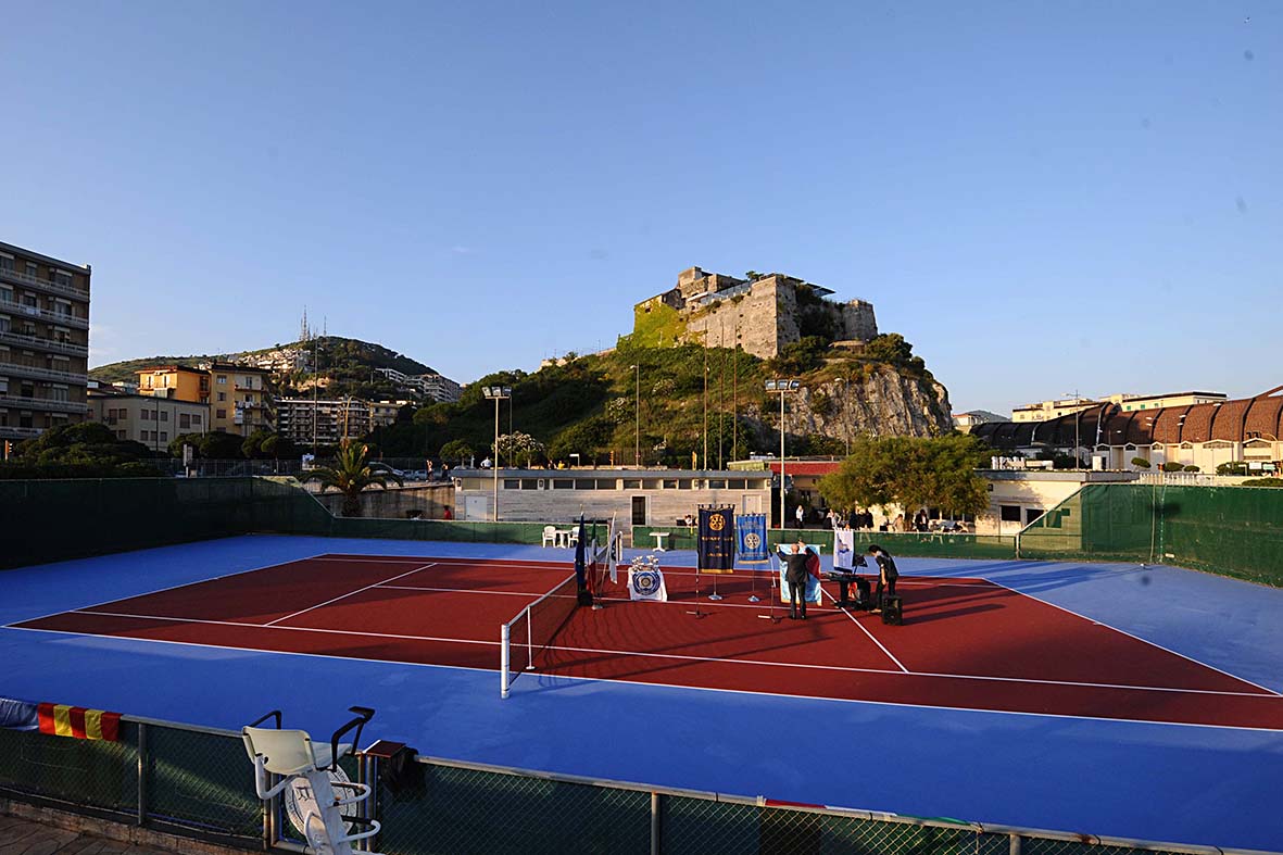   Il Sindaco De Luca inaugura i nuovi campi comunali di tennis 
