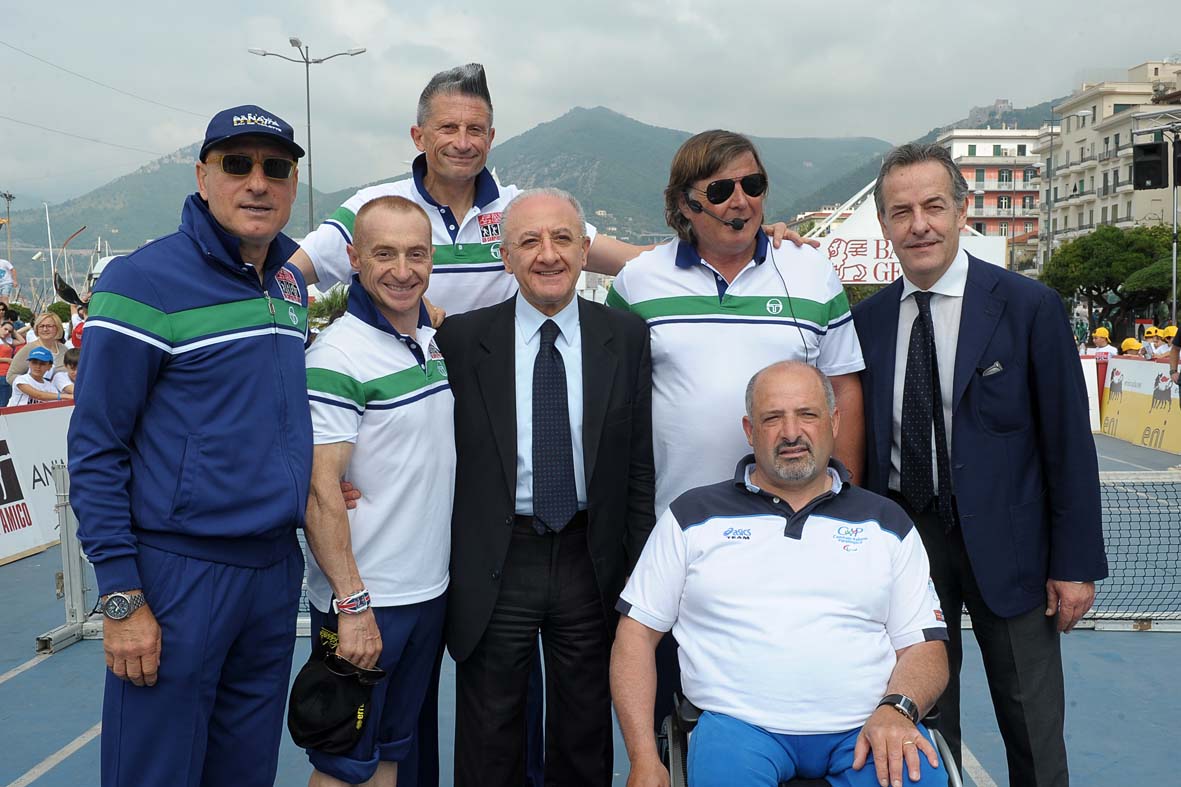   Inaugurazione della manifestazione  'Un Campione per Amico'. Piazza della Concordia, 31.05.2012
