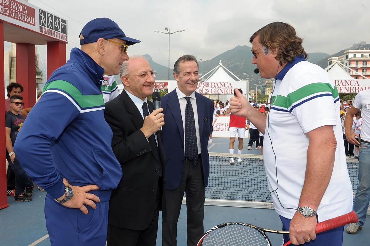   Inaugurazione della manifestazione  'Un Campione per Amico'. Piazza della Concordia, 31.05.2012
