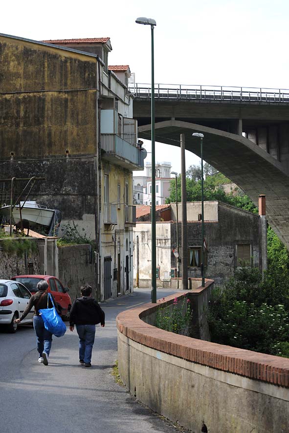   Al via ai lavori per la realizzazione di un nuovo impianto di pubblica illuminazione a Canalone, Salerno, 28 aprile 2011
