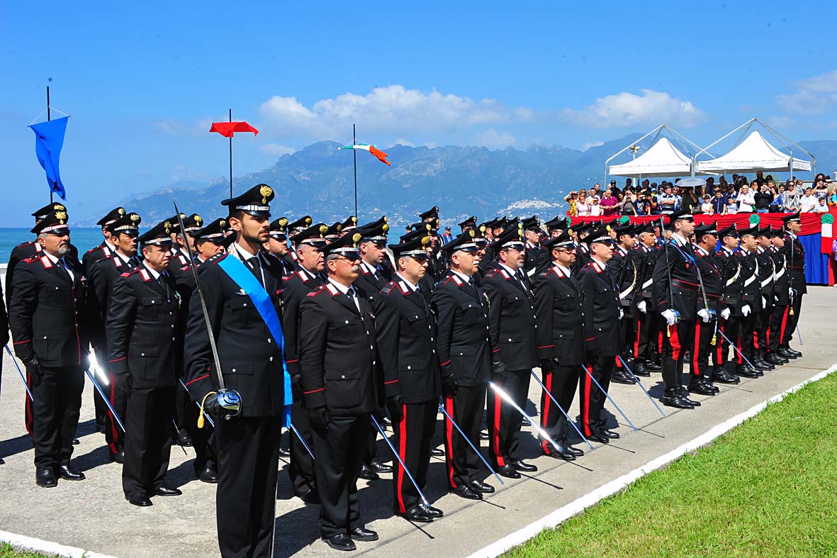   Il Sindaco De Luca al 198? Annuale di Fondazione dell'Arma dei Carabinieri
