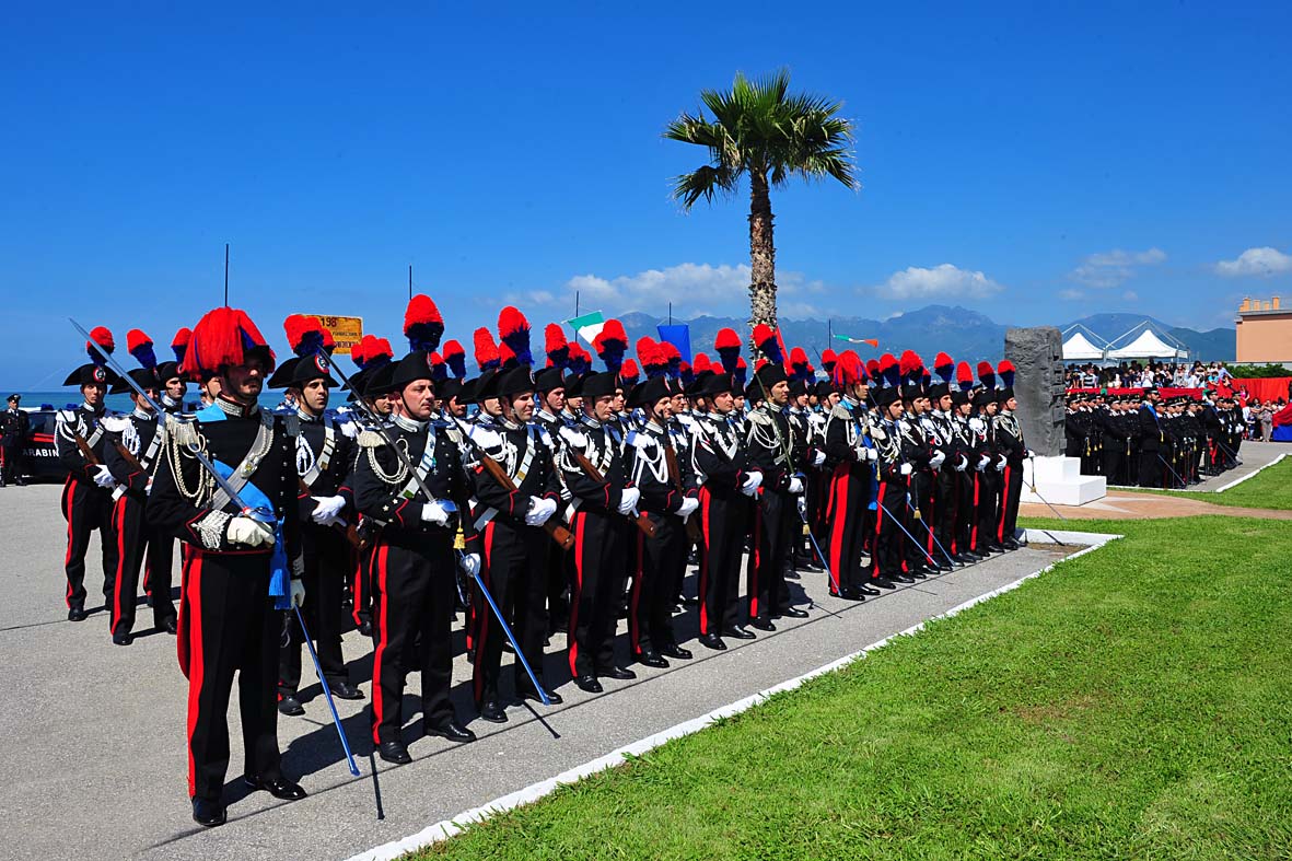   Il Sindaco De Luca al 198? Annuale di Fondazione dell'Arma dei Carabinieri
