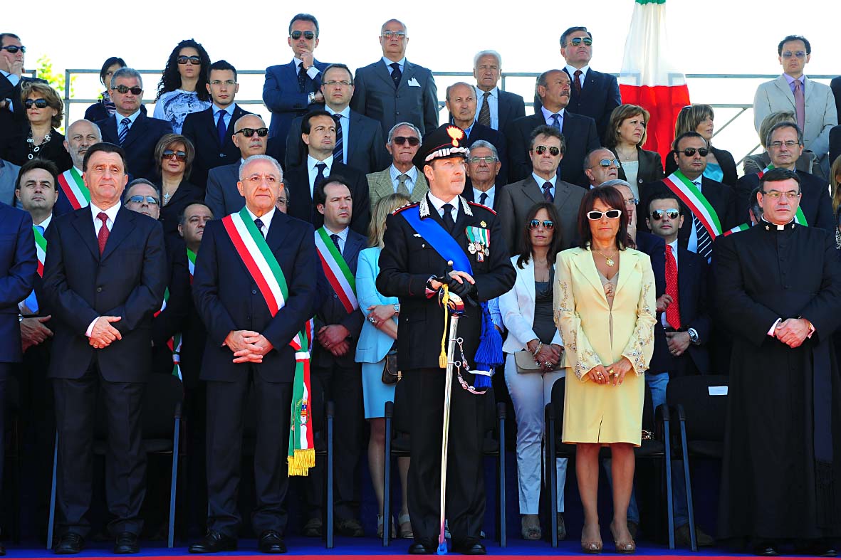   Il Sindaco De Luca al 198? Annuale di Fondazione dell'Arma dei Carabinieri
