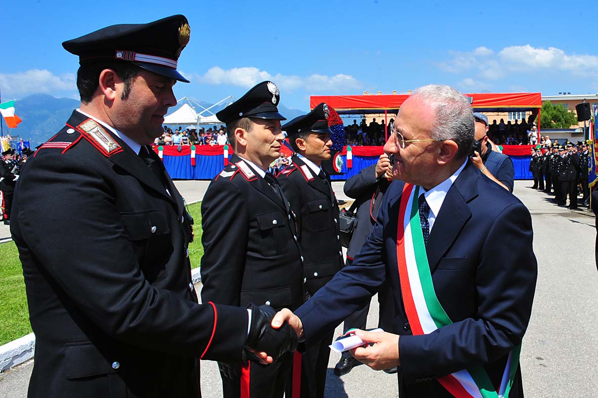   Il Sindaco De Luca al 198? Annuale di Fondazione dell'Arma dei Carabinieri

