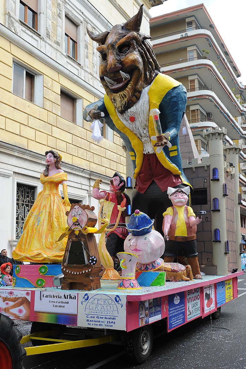   Carnevale 2012: la citt? ? dei bambini
