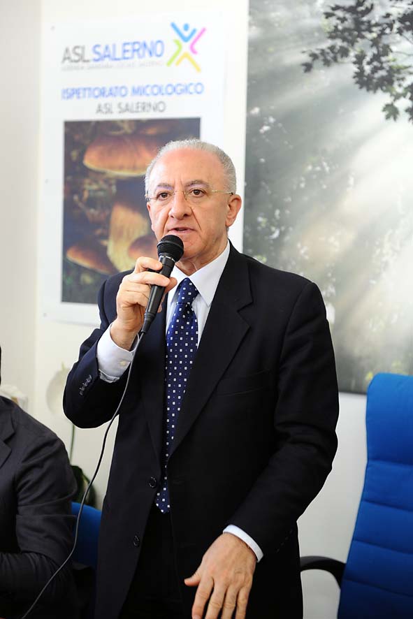   Il Sindaco De Luca ha inaugurato l'Ispettorato Micologico ASL. Centro Agroalimentare, 20 aprile 2011
