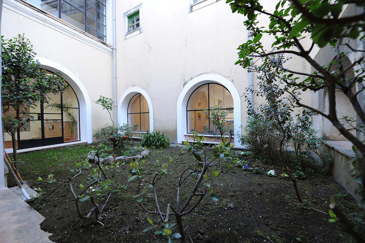   Inaugurazione Polo Servizi per Giovani e Migranti con il Sindaco De Luca. Salerno, 26 marzo 2011
