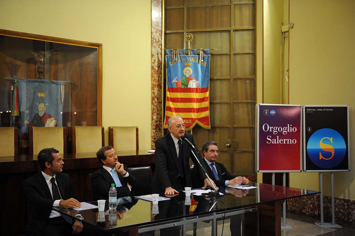   Firmato il protocollo d'intesa tra i Comuni e le Autorit? Portuali di Salerno e Civitavecchia
