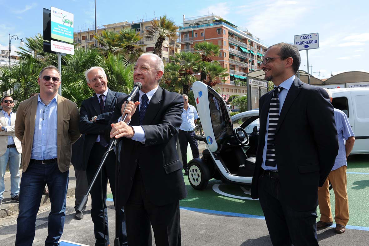   Inaugurata la colonnina per la ricarica delle auto elettriche in Piazza della Concordia
