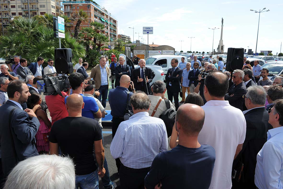   Inaugurata la colonnina per la ricarica delle auto elettriche in Piazza della Concordia
