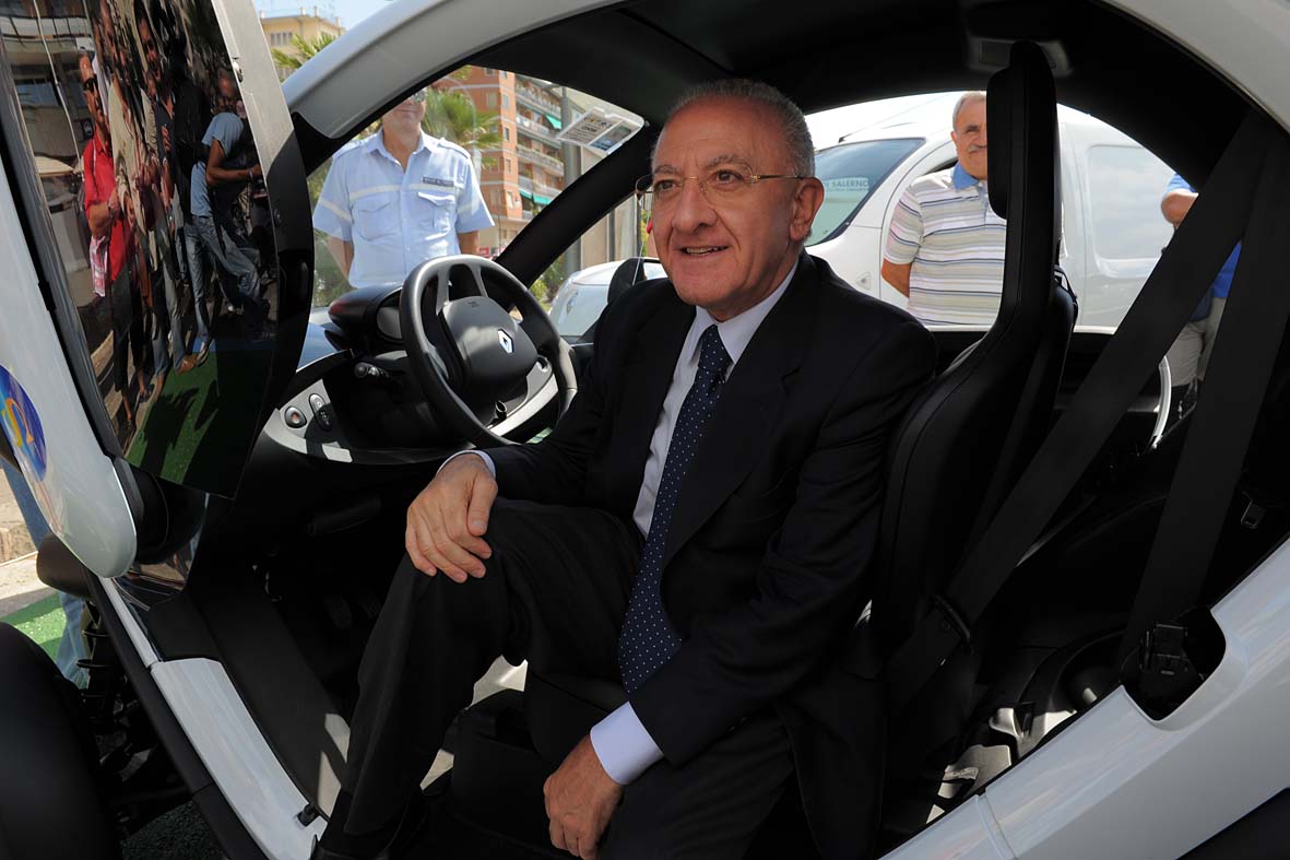   Inaugurata la colonnina per la ricarica delle auto elettriche in Piazza della Concordia
