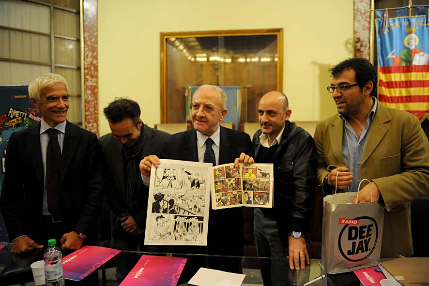   Con il Sindaco De Luca conferenza stampa di presentazione di Salerno Comicon. Salerno, 5 dicembre 2011.
