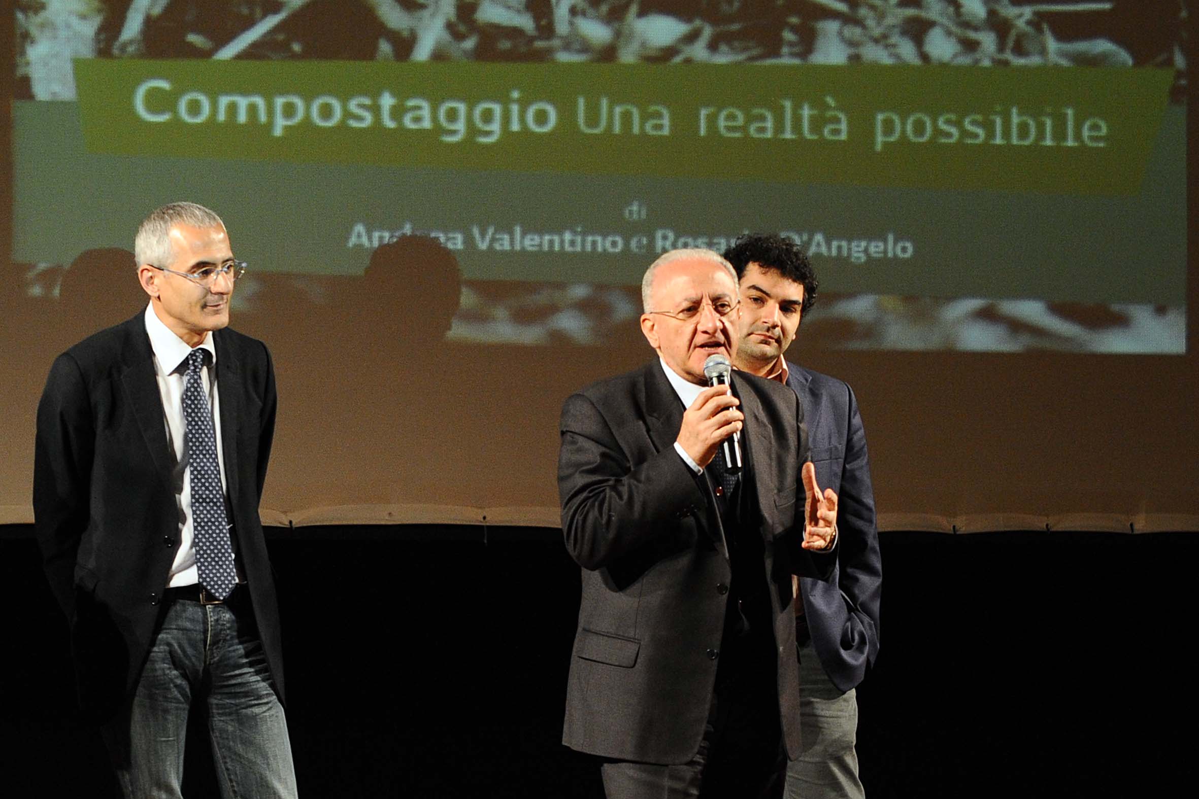   Presentato il documentario "Compostaggio: una realta' possibile"
