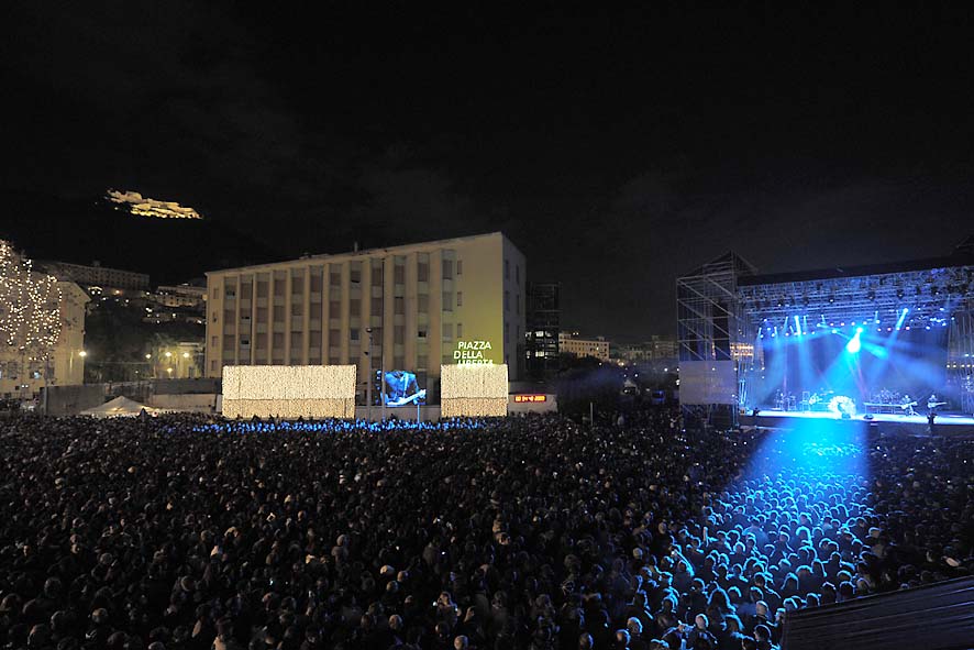   Capodanno in piazza a Salerno. Piazza della Liberta', 31 dicembre 2009
