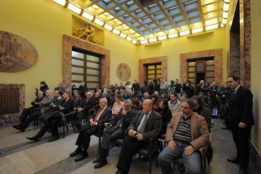   Lavoro e Solidarieta': conferenza stampa di fine anno del Sindaco De Luca, Salerno, 30 dicembre 2010
