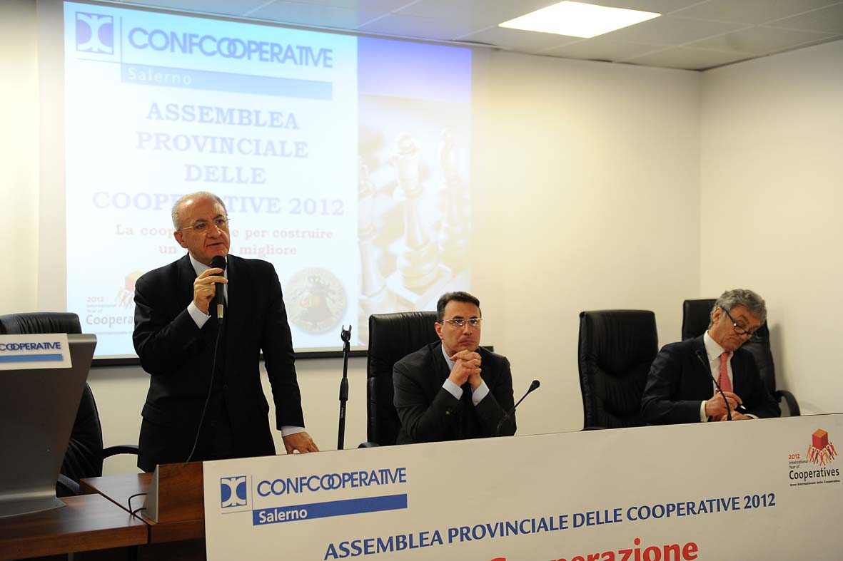   Vincenzo De Luca all'Assemblea quadriennale della Confcooperative 
